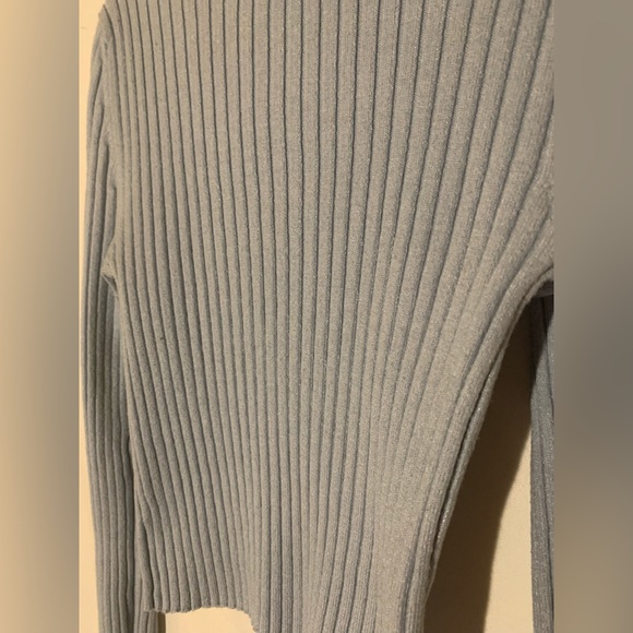 🐋KENDALL & KYLIE Bardot Mock Neck Sweater🐋 - Picture 4 of 6